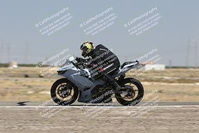 media/Aug-03-2025-TrackDaz (Sun) [[bf4a71acf9]]/A Group/12pm (Wheelie Bump)/